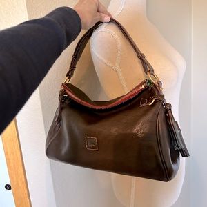 🦆 Dooney & Bourke Brown Tmoro Medium Florentine Leather Zip Hobo w/ 4 tassels
